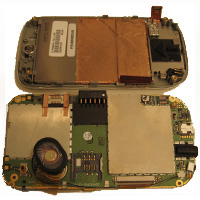Displaykabel aus Connector l�sen